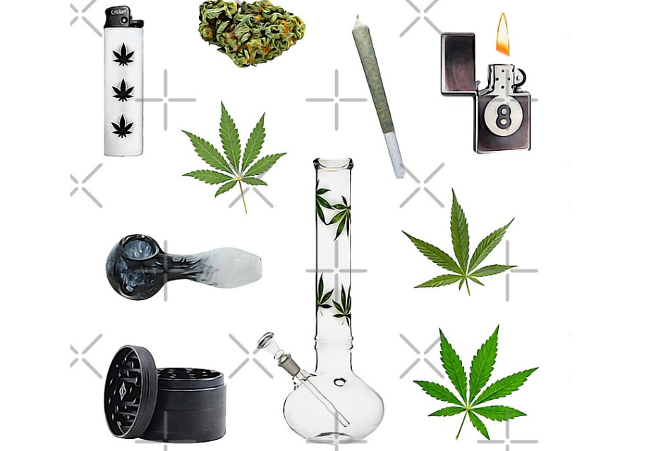 Essential Paraphernalia Every Weed Smoker Should Have - Shop Online | puff.co.za