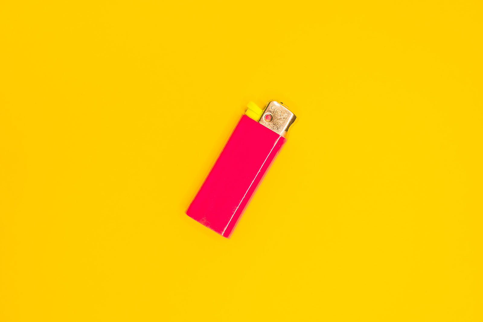 What Lighter is Best for Smoking Bongs? | puff.co.za