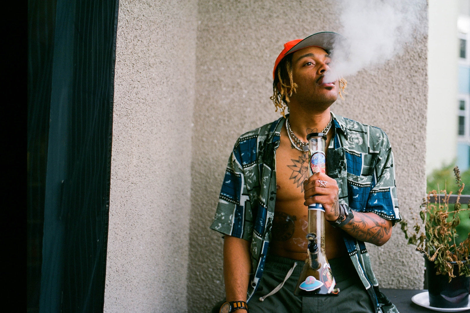 How to Clean Your Weed Bong Properly | blog | puff.co.za